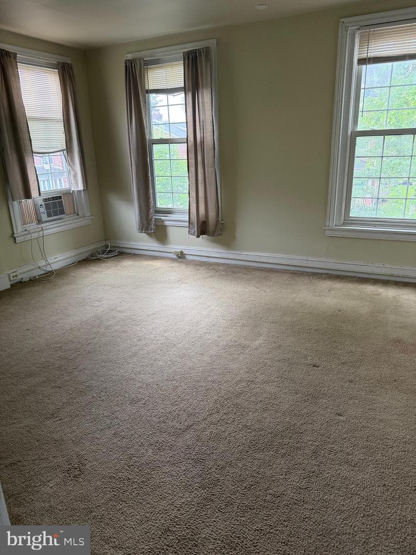 531 S Walnut Street photo 9
