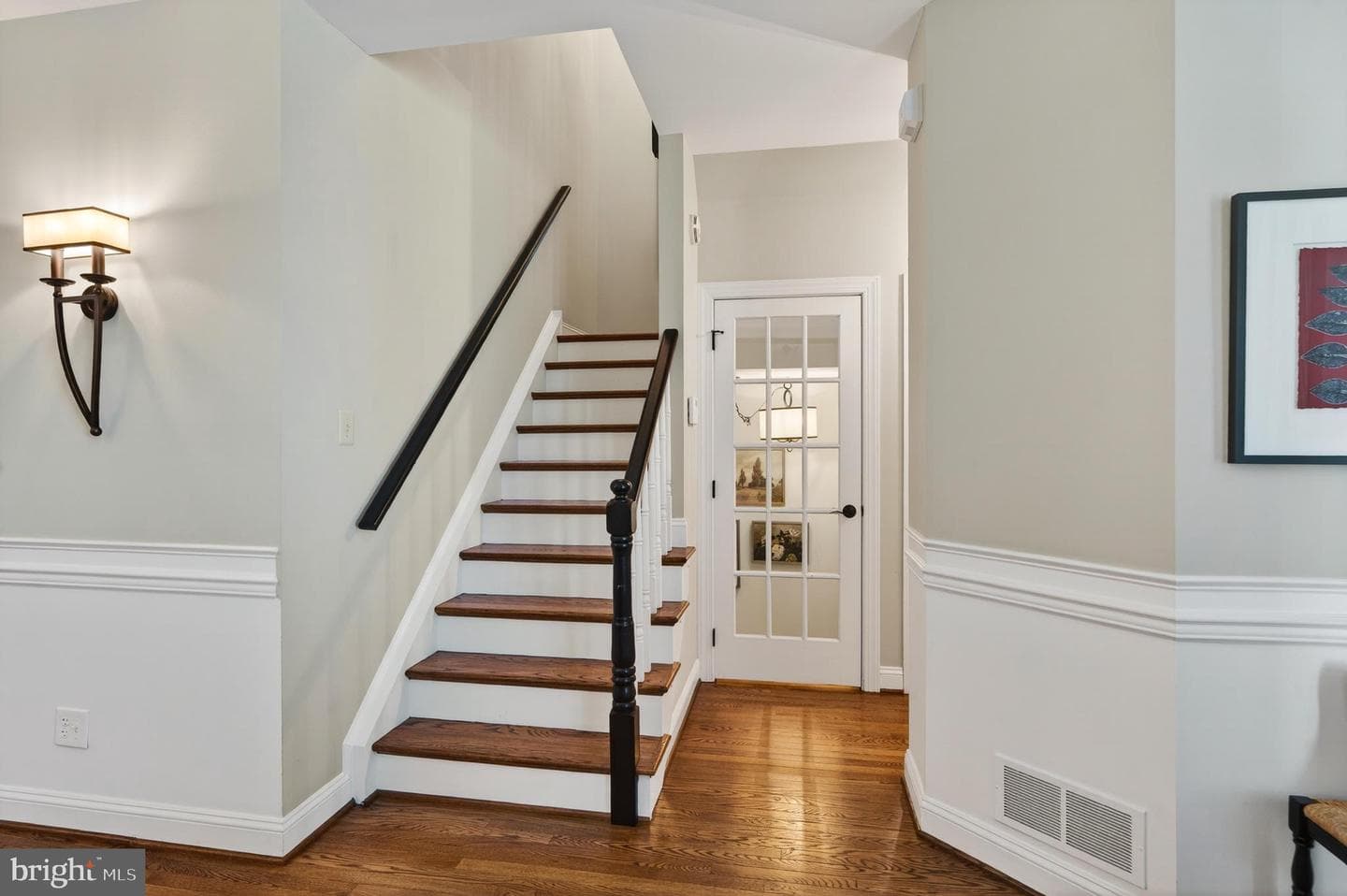 304 Greenbriar Drive photo 30