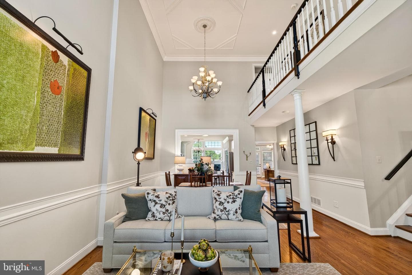 304 Greenbriar Drive photo 7