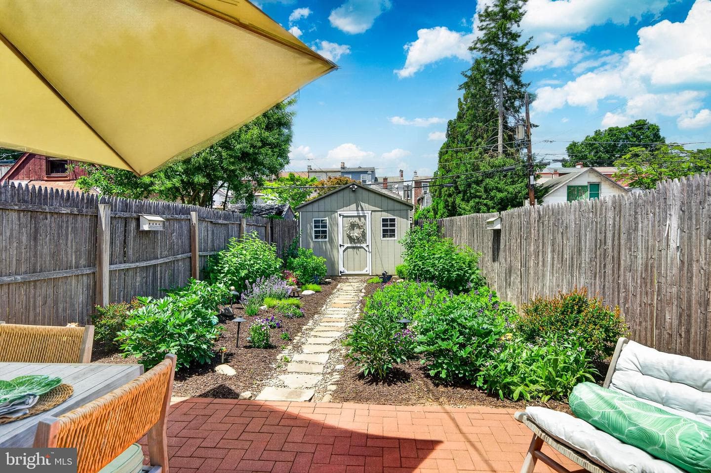 129 W Union Street photo 23