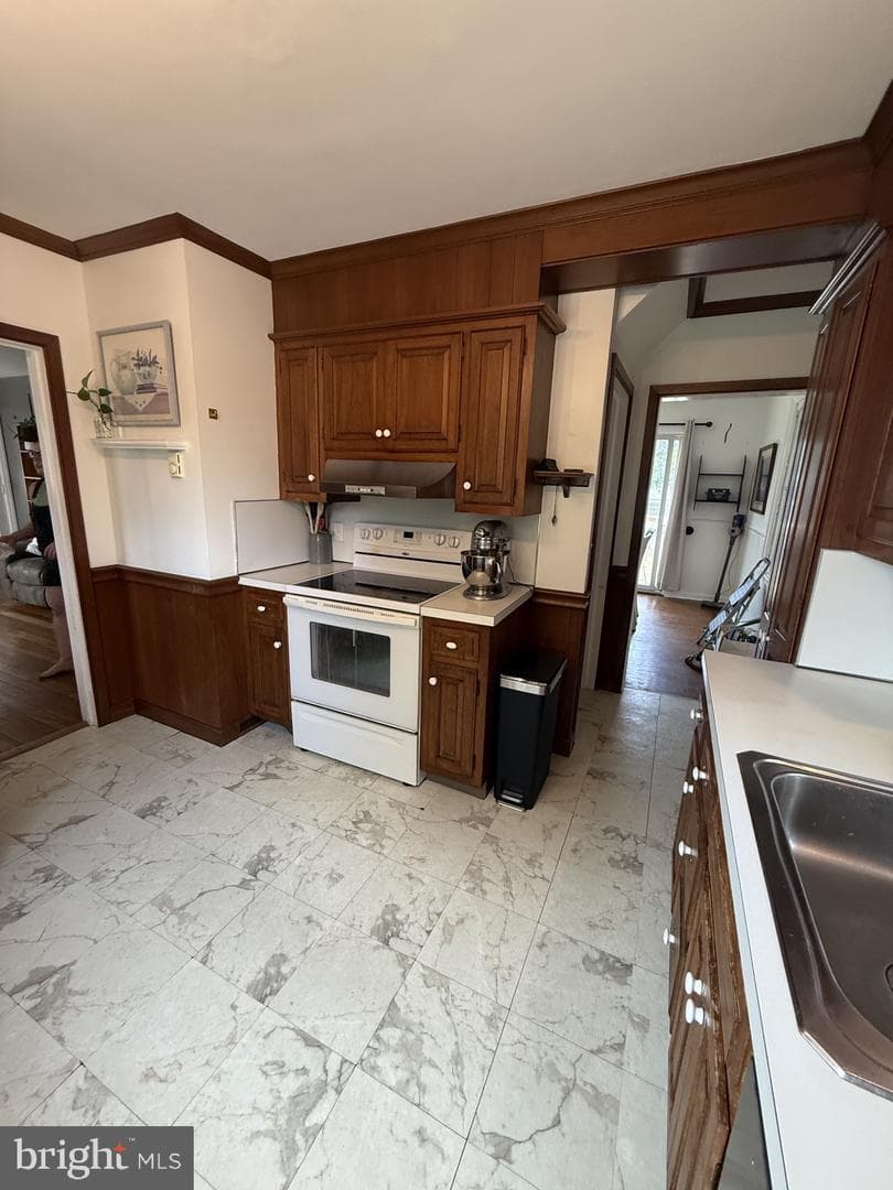 703 W 4th Ave. photo 13