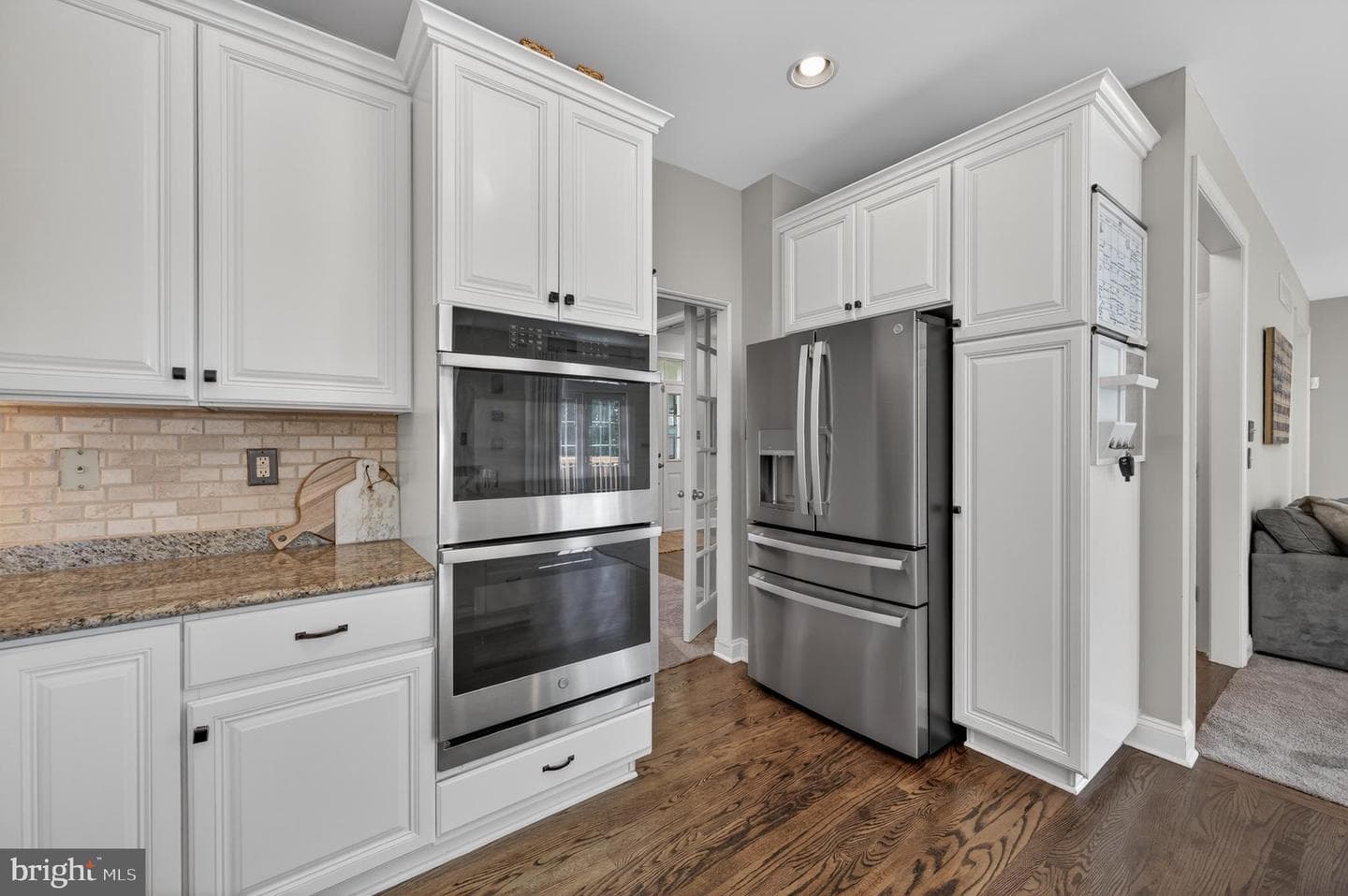 421 Waynebrook Drive photo 8