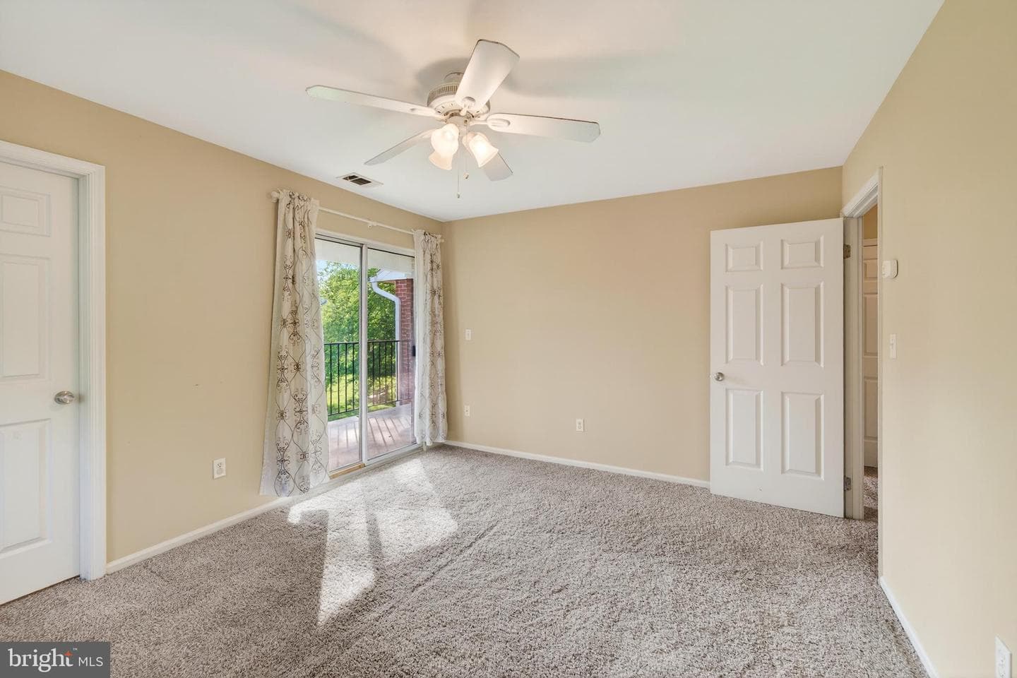 750 E Marshall Street #707 photo 21