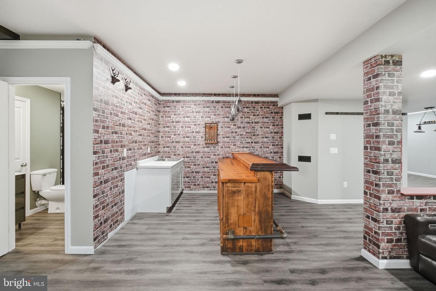 1344 Brownsville Road photo 36