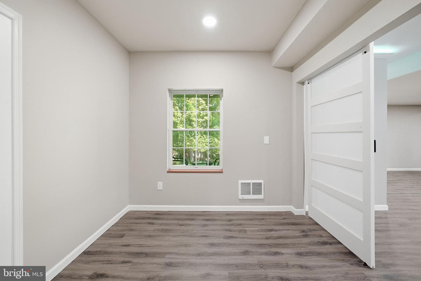 1344 Brownsville Road photo 40