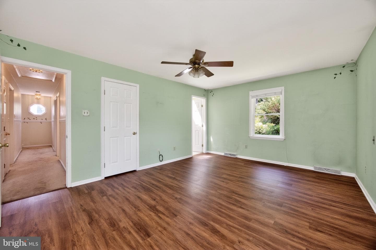 217 Shropshire Drive photo 20