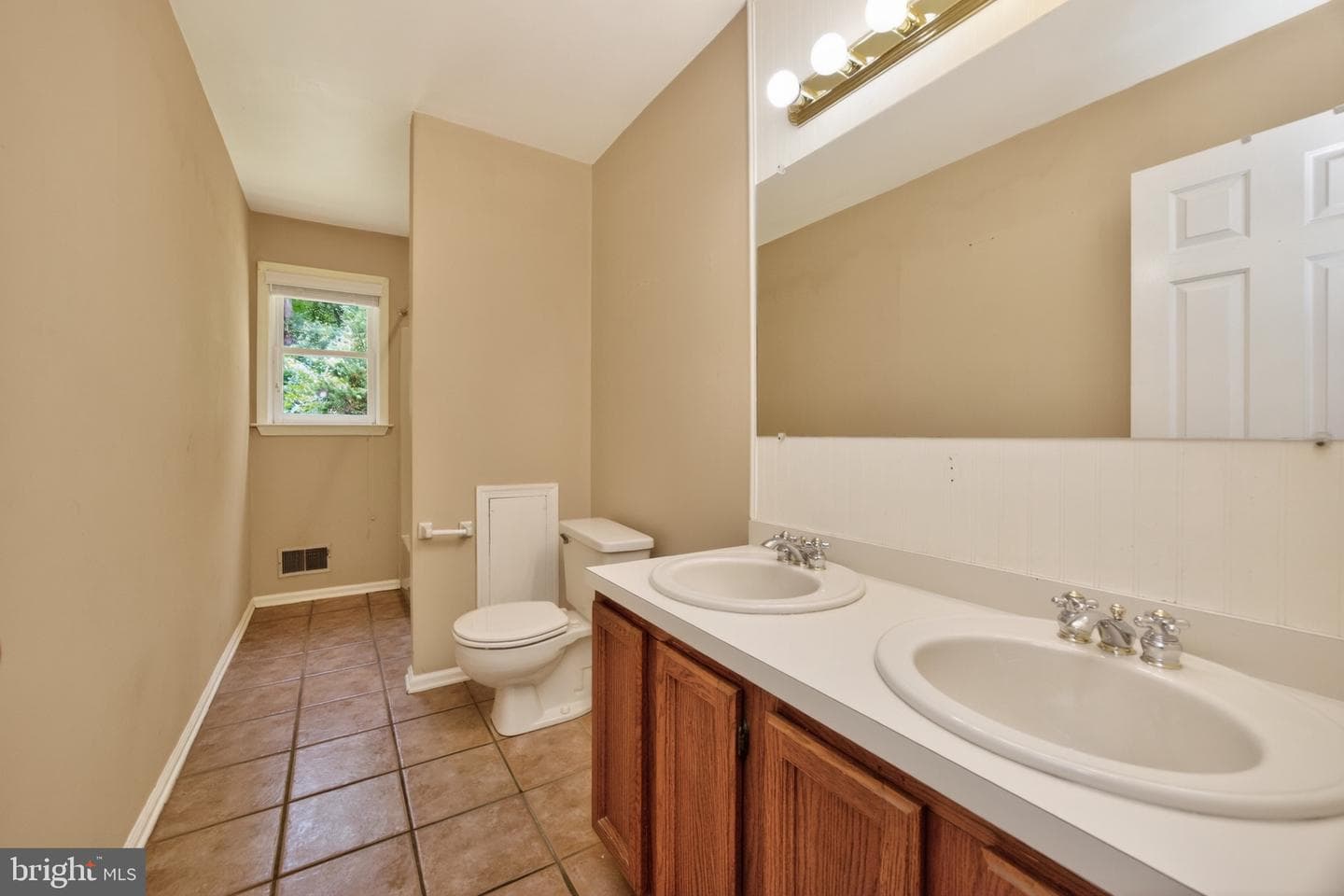 217 Shropshire Drive photo 27