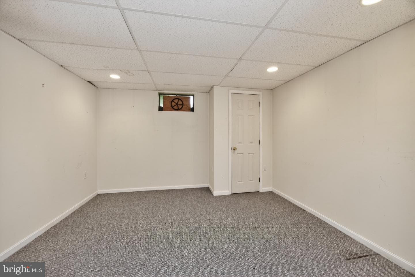 217 Shropshire Drive photo 34