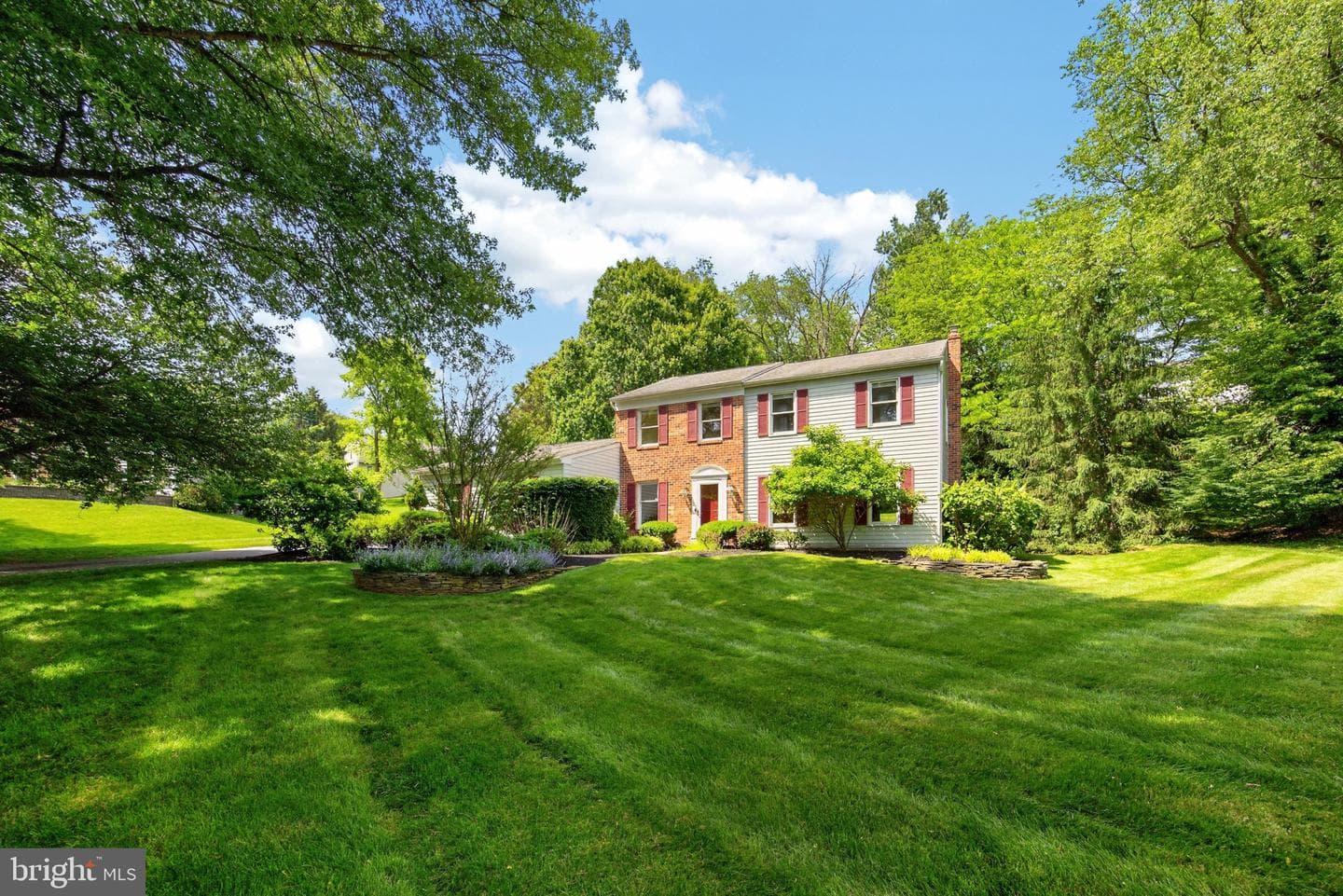 217 Shropshire Drive photo 36