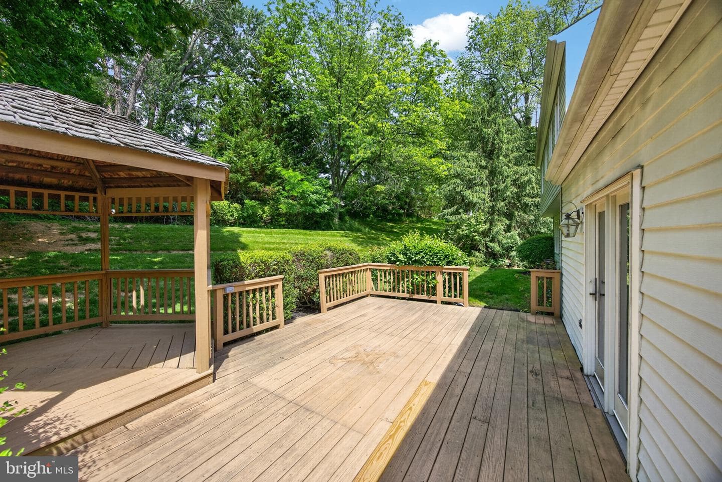217 Shropshire Drive photo 46