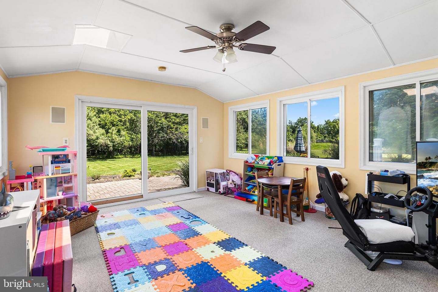 11 Almy Drive photo 24