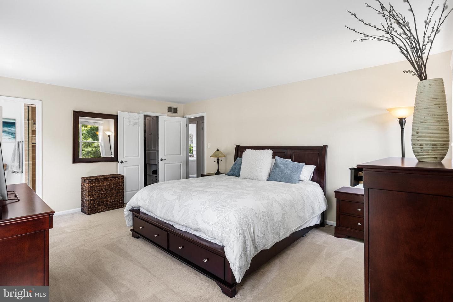 11 Almy Drive photo 29