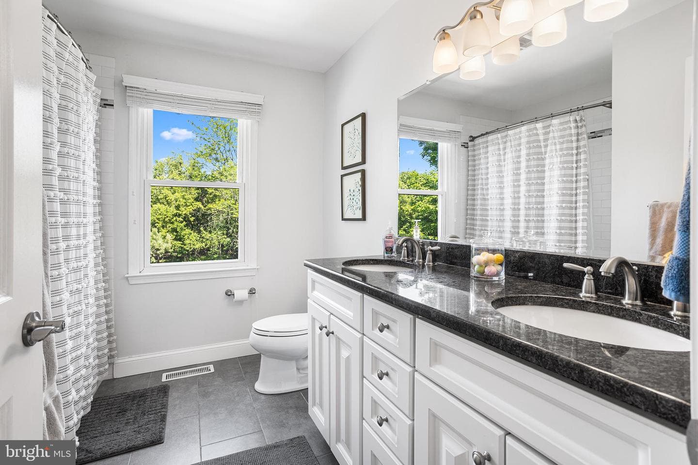 11 Almy Drive photo 37