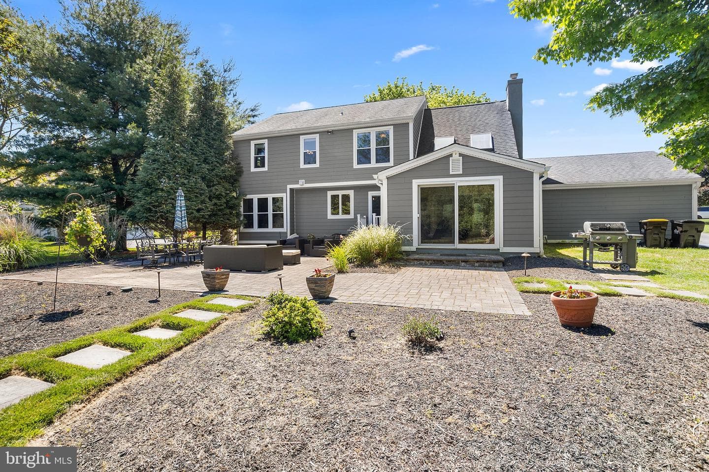 11 Almy Drive photo 4
