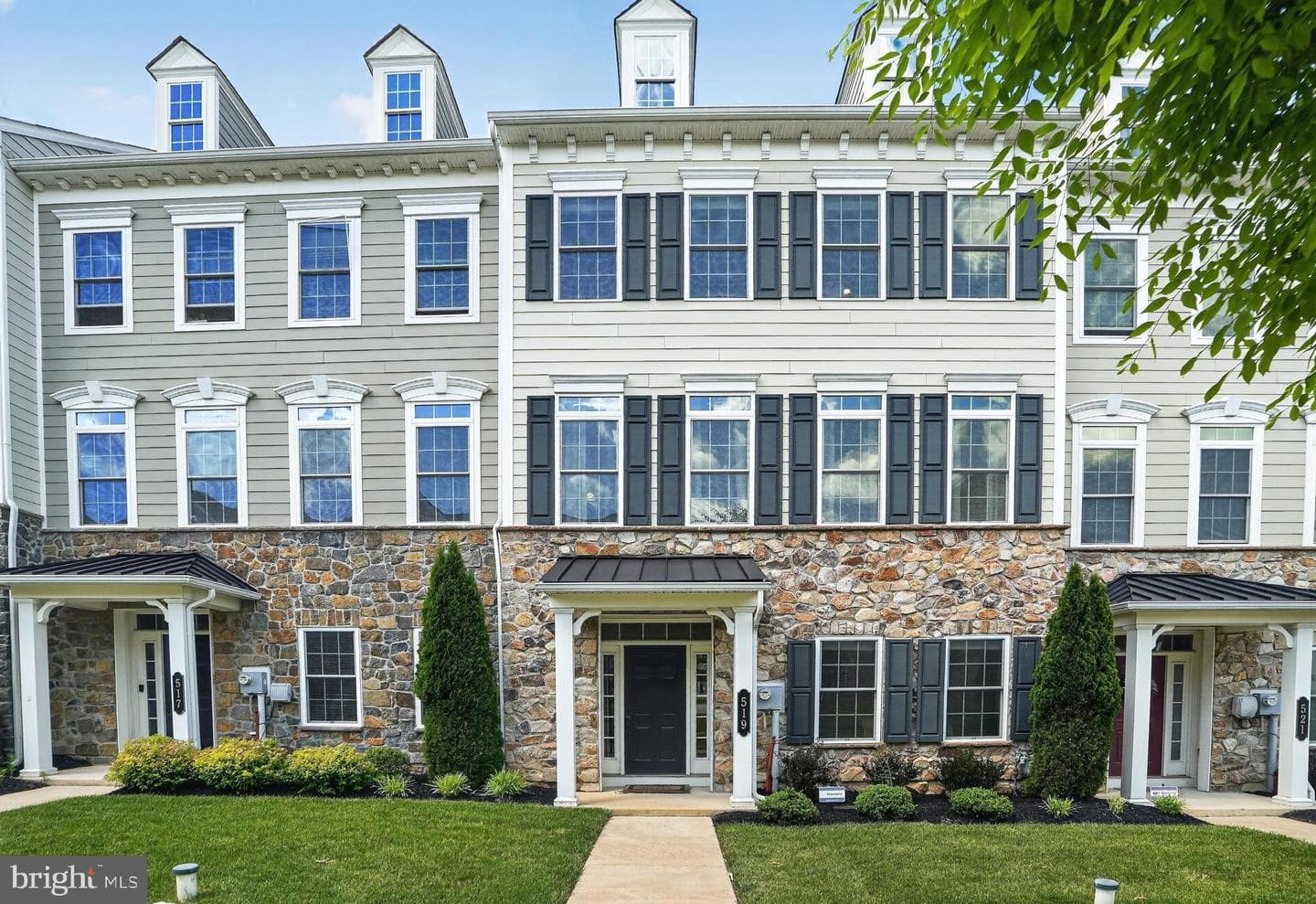 519 S Atwater Drive, Malvern