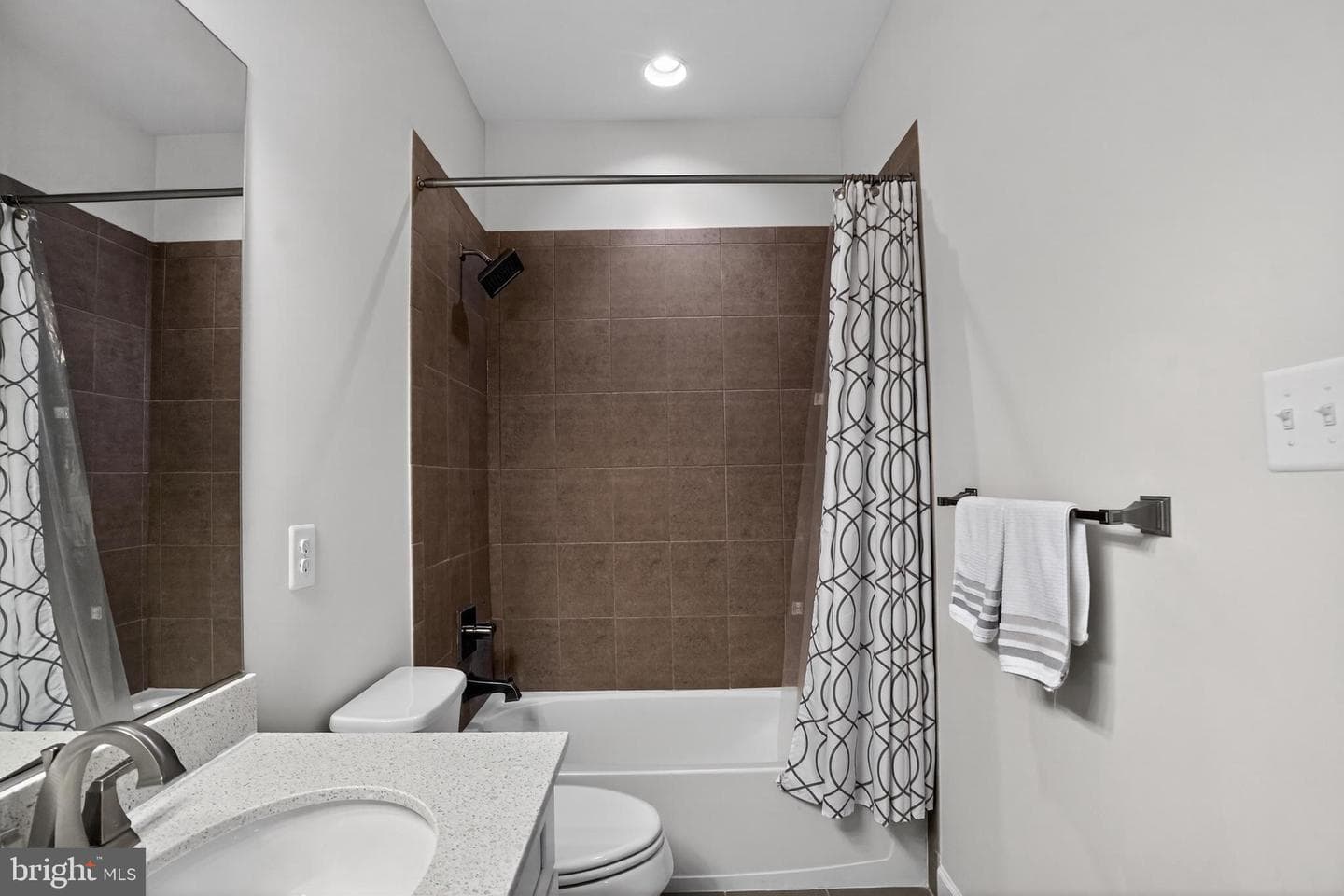 519 S Atwater Drive photo 31