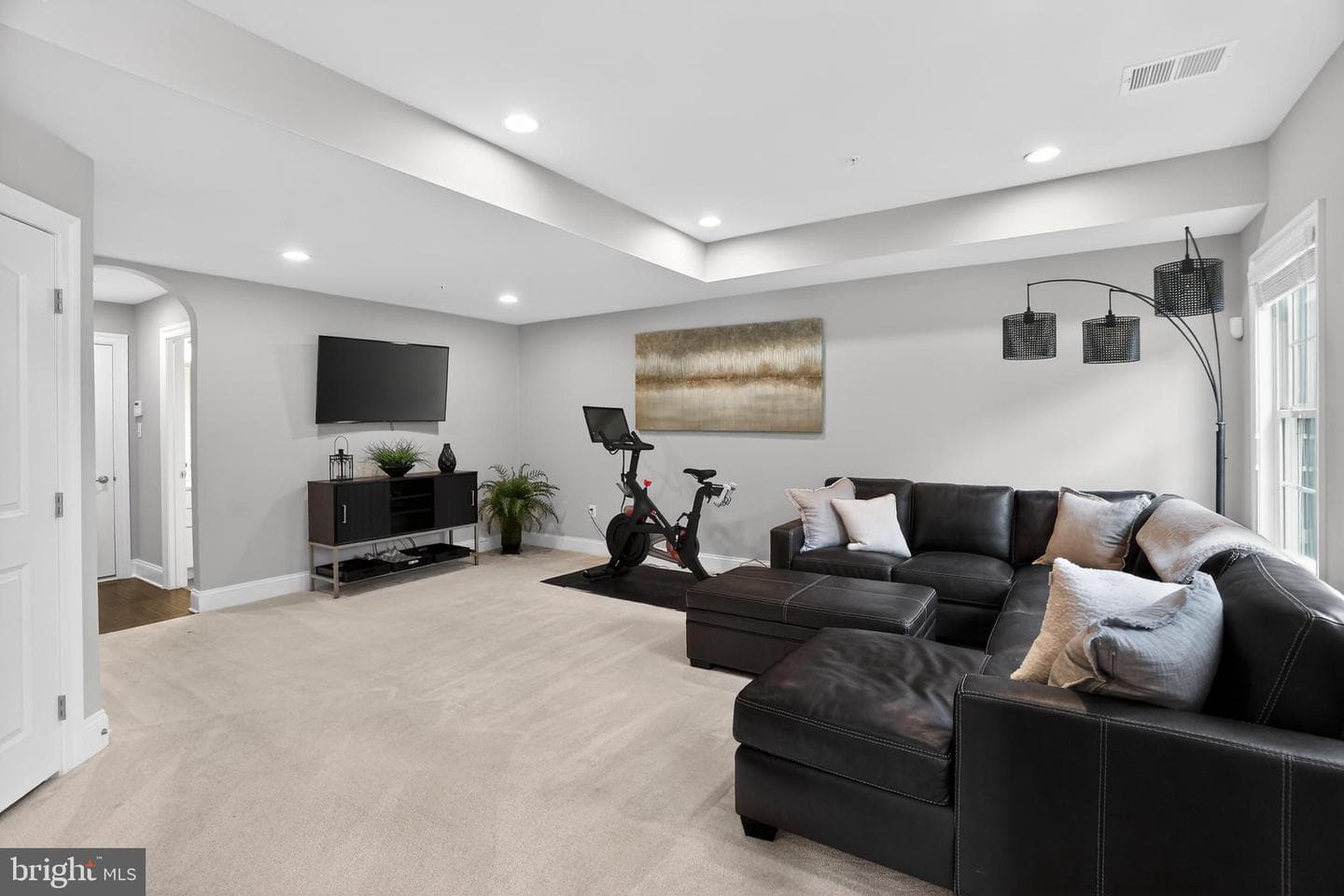 519 S Atwater Drive photo 4