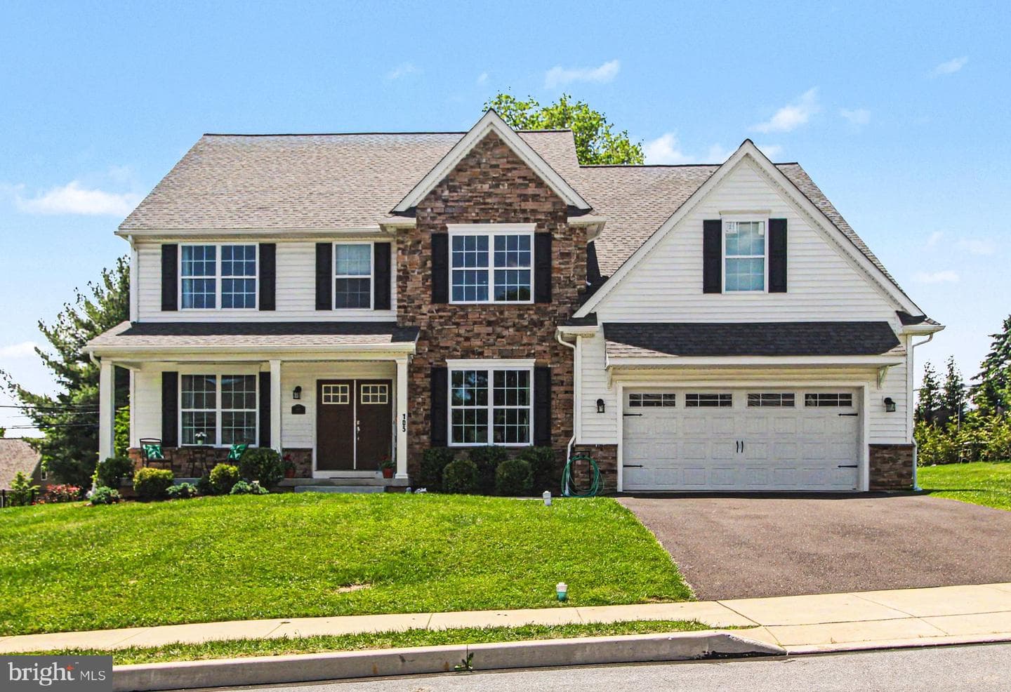 105 Trevor Drive photo 3
