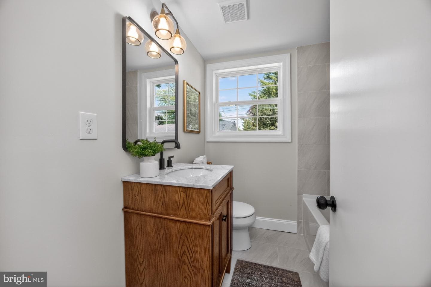 545 Dorothy Lane photo 15