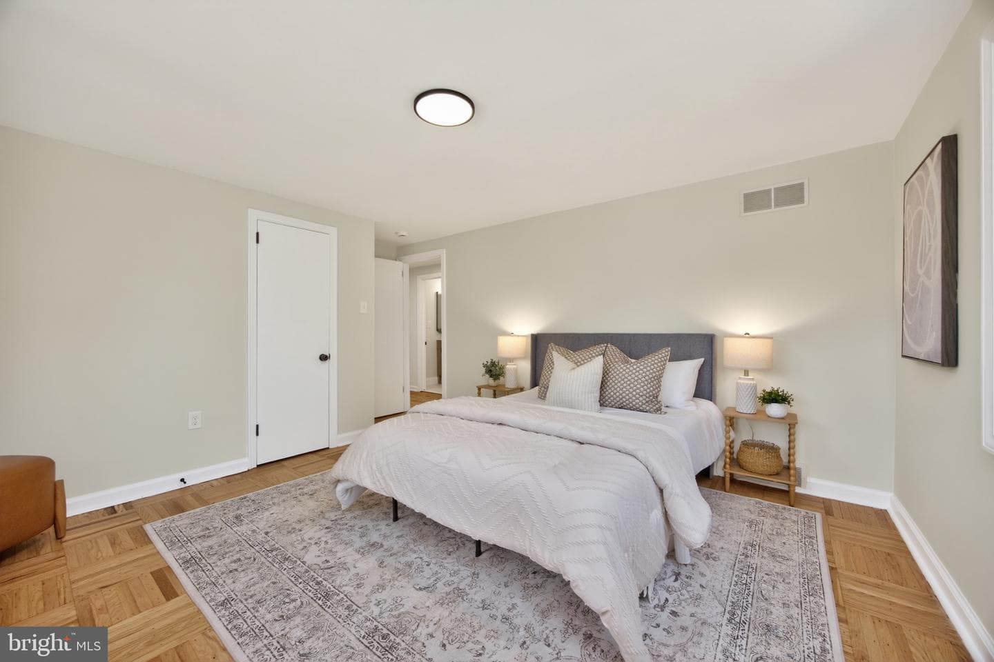 545 Dorothy Lane photo 17