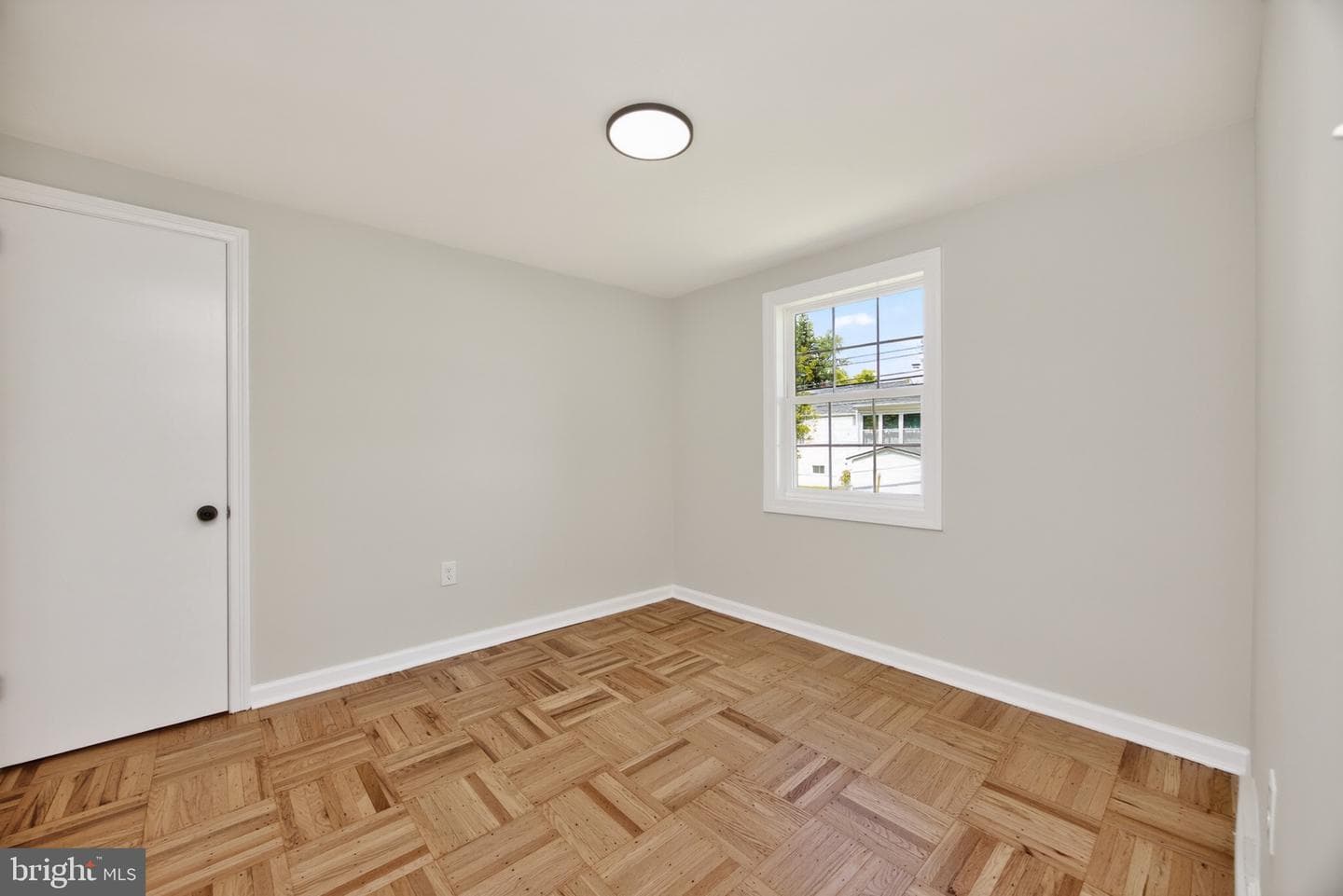 545 Dorothy Lane photo 20