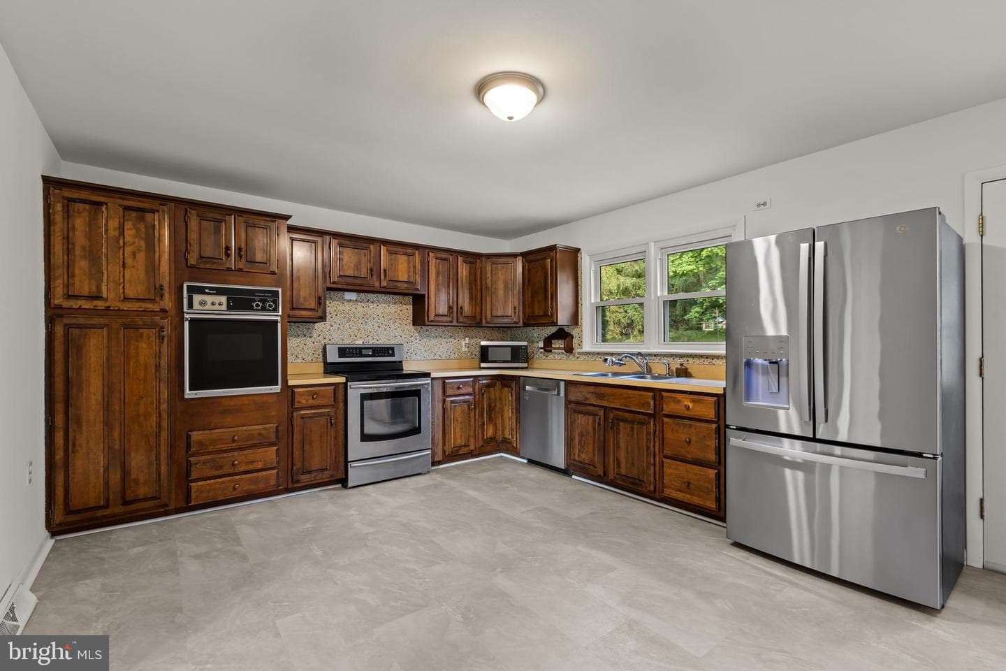 105 Kabob Lane photo 11