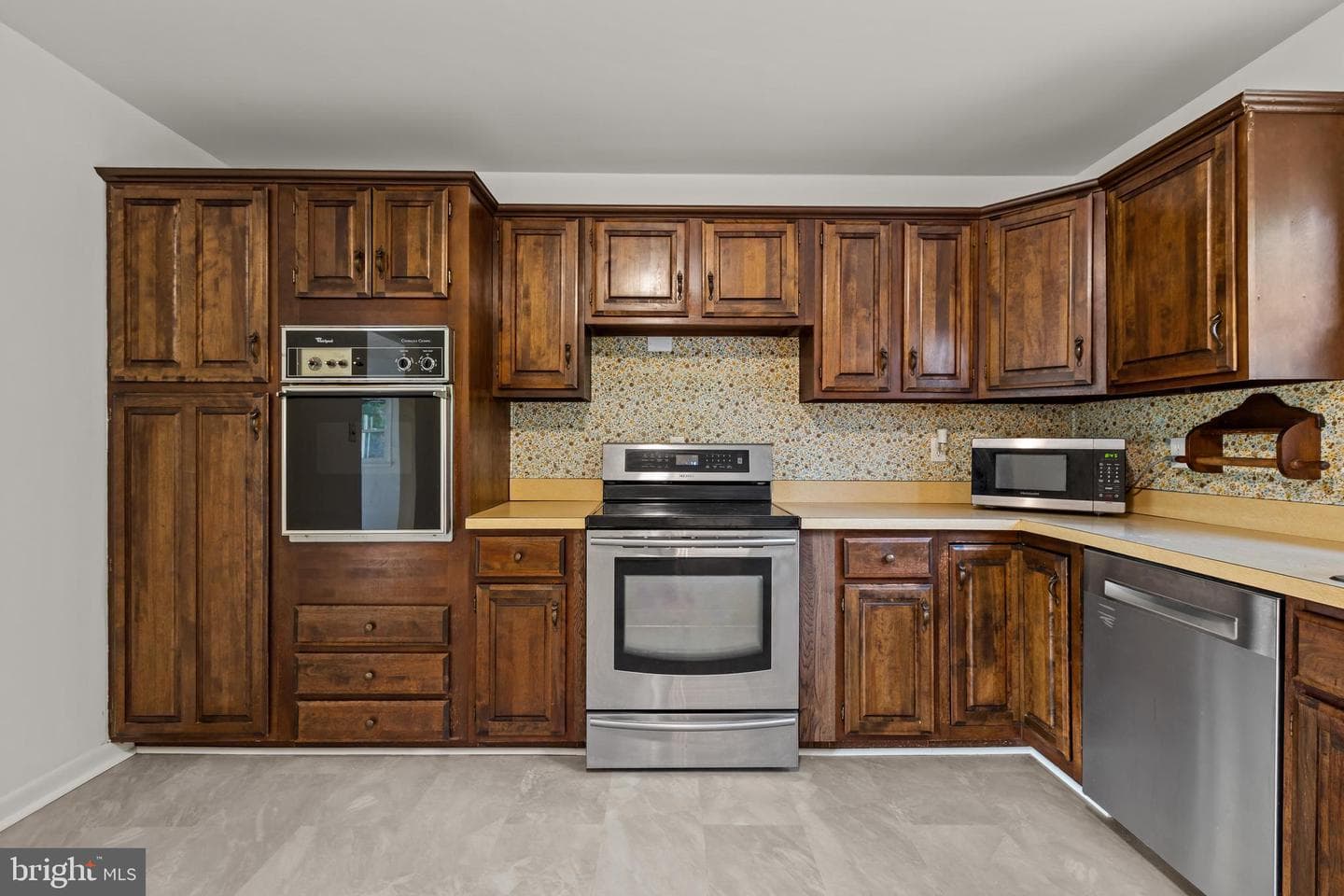 105 Kabob Lane photo 13