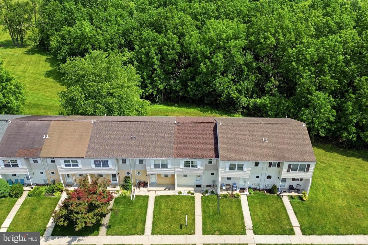 324 Carlyn Court photo 40