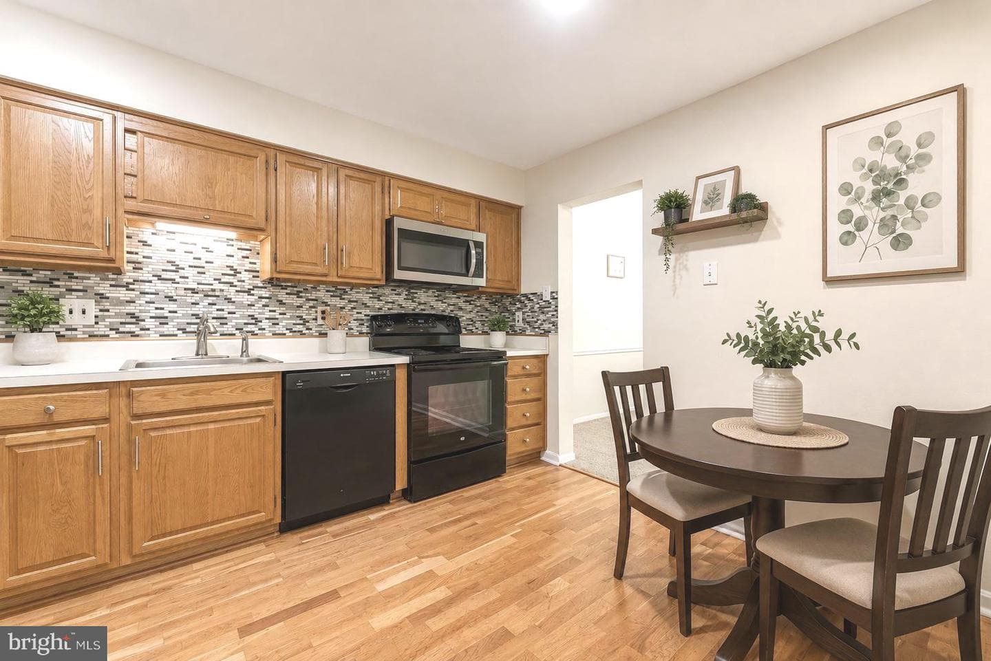 11 Chateau Circle photo 10