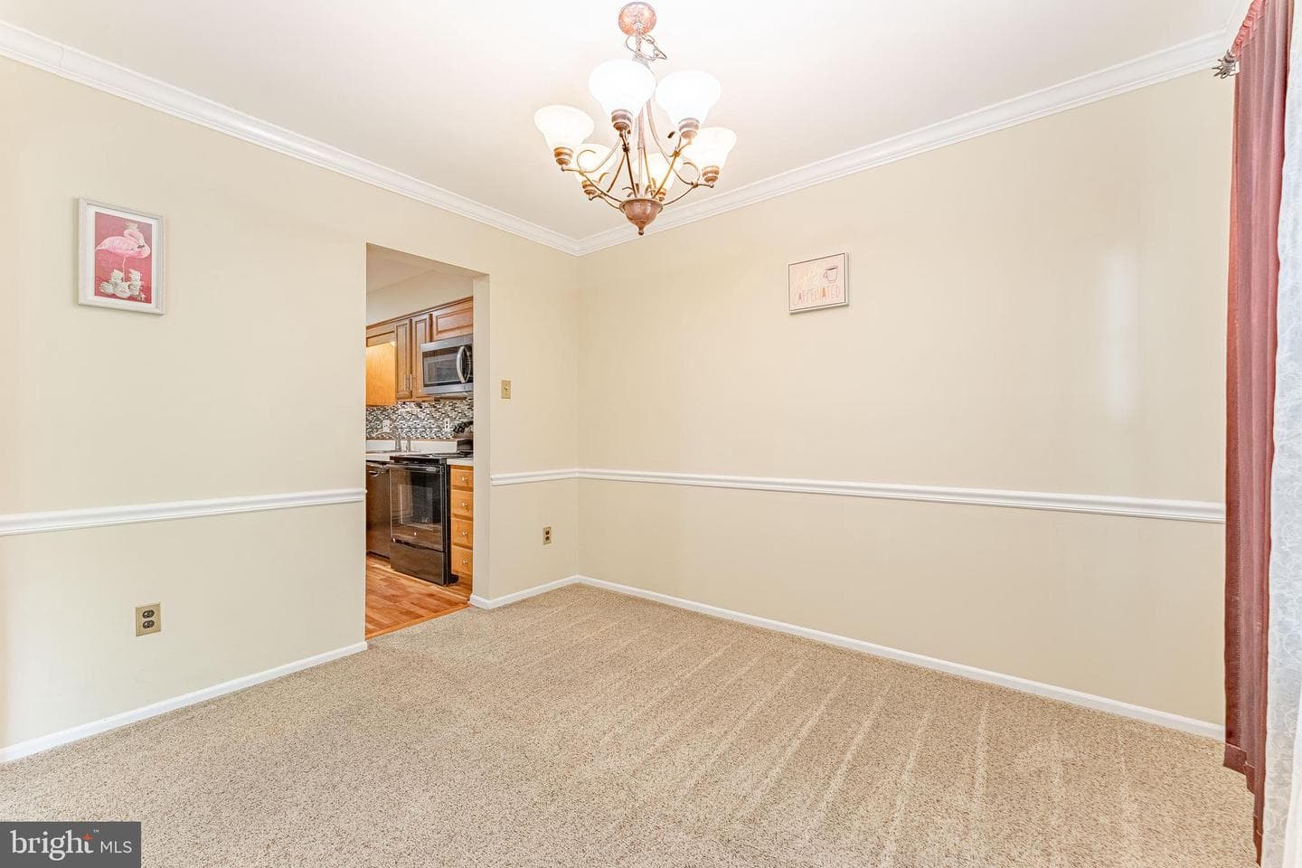 11 Chateau Circle photo 18
