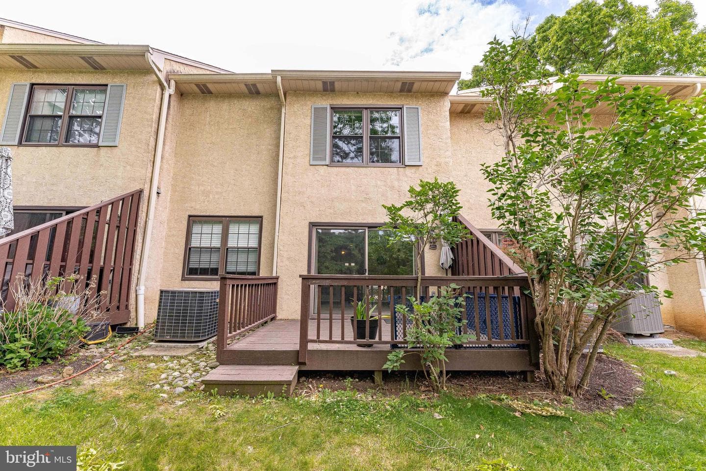 11 Chateau Circle photo 42