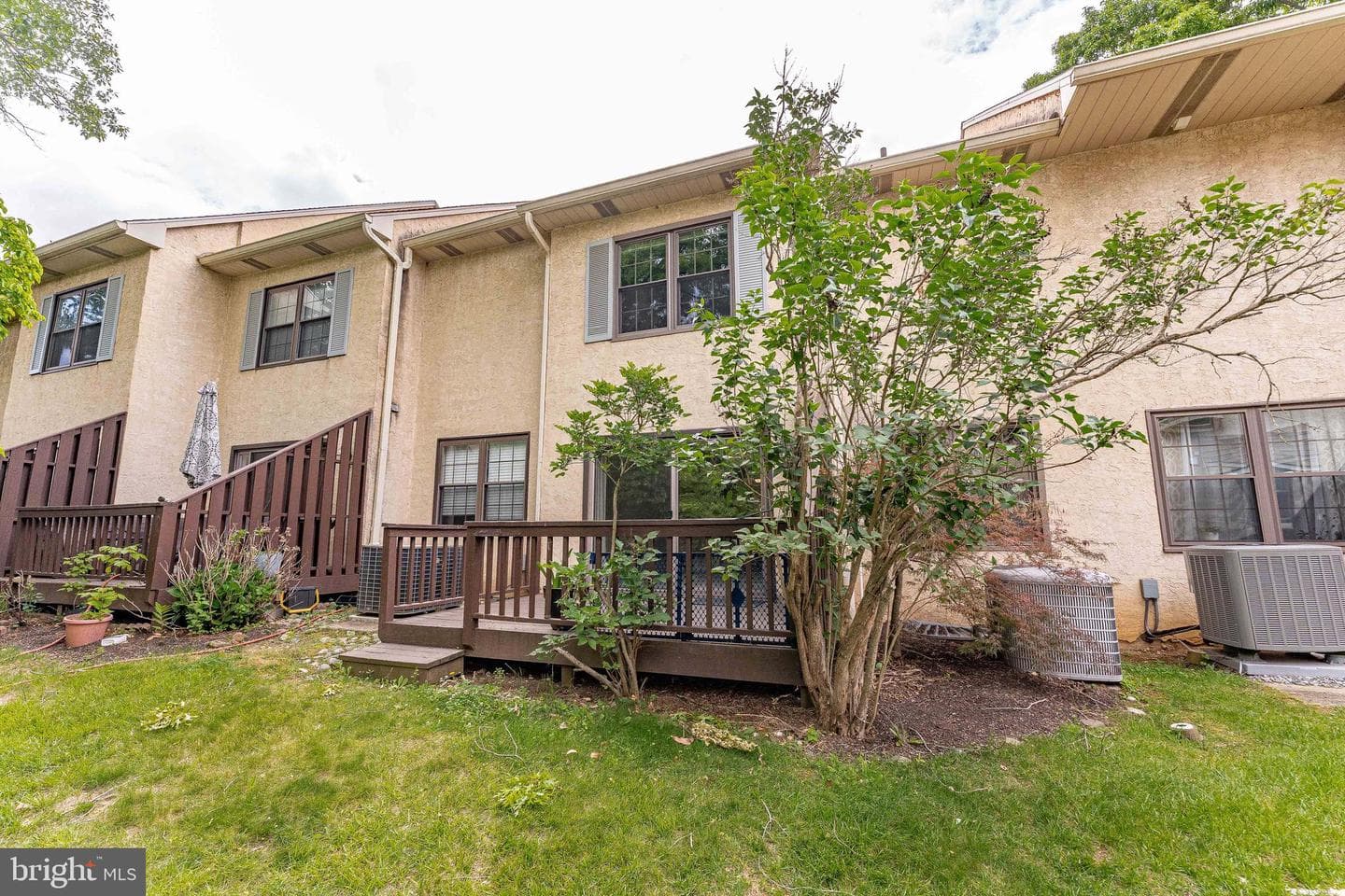 11 Chateau Circle photo 43