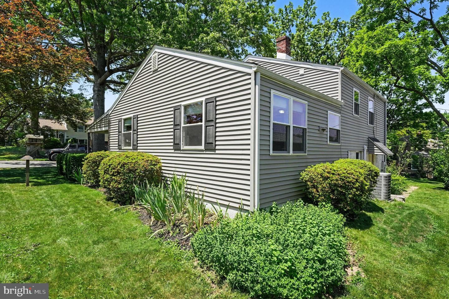 529 Columbia Avenue photo 30