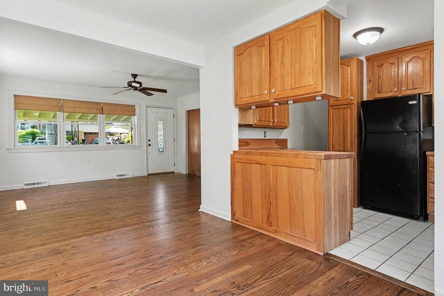 529 Columbia Avenue photo 9