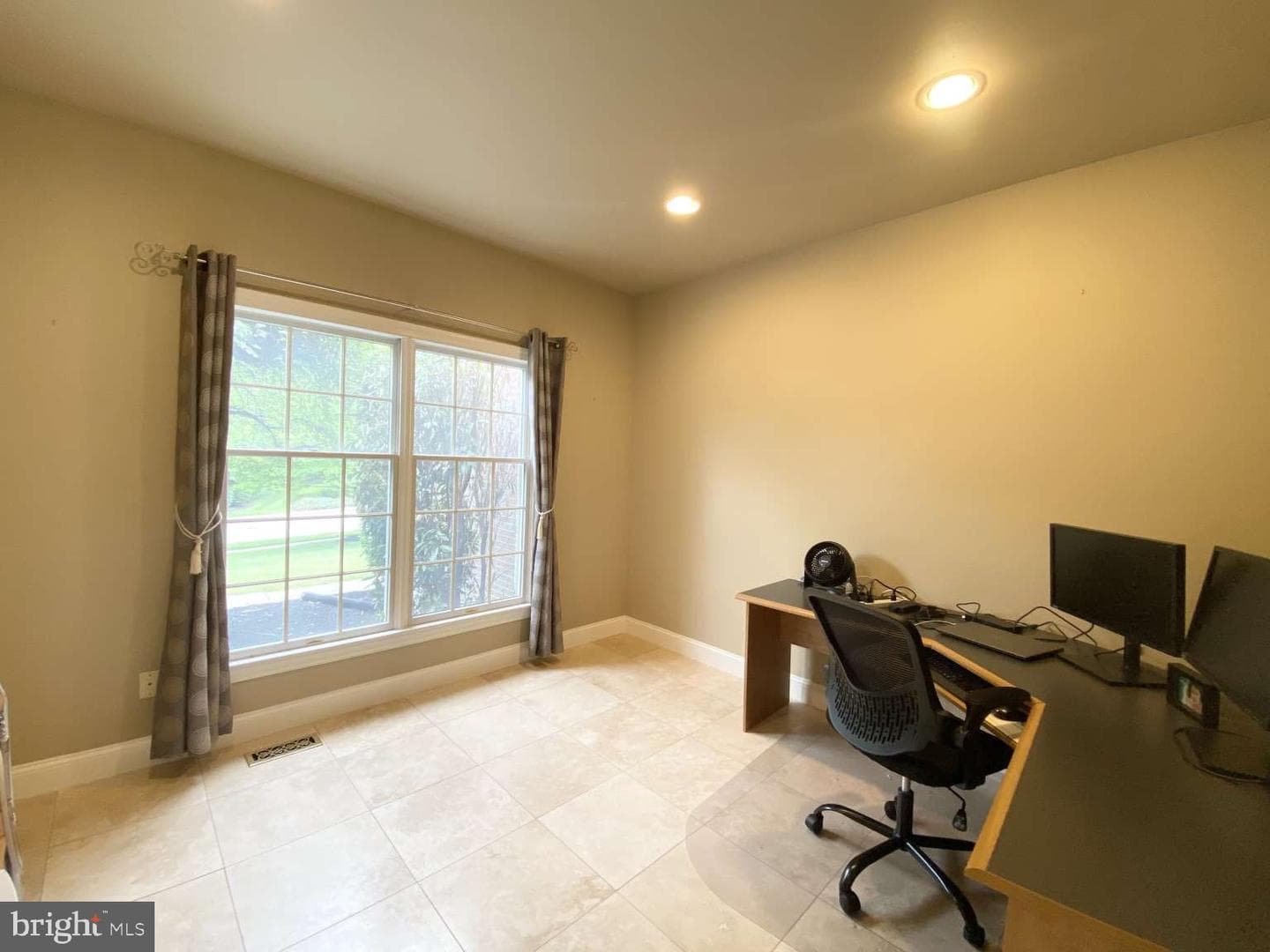 2069 Saint Andrews Drive photo 9