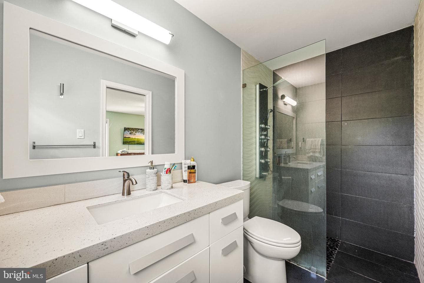 822 Brettingham Court #909 photo 22