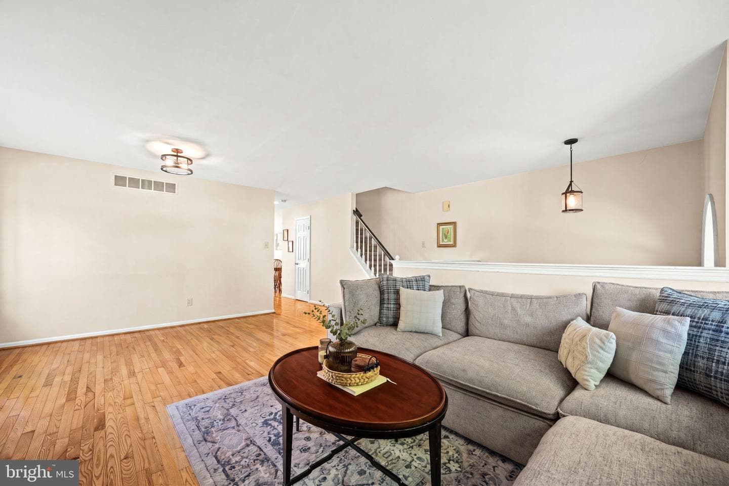 822 Brettingham Court #909 photo 8