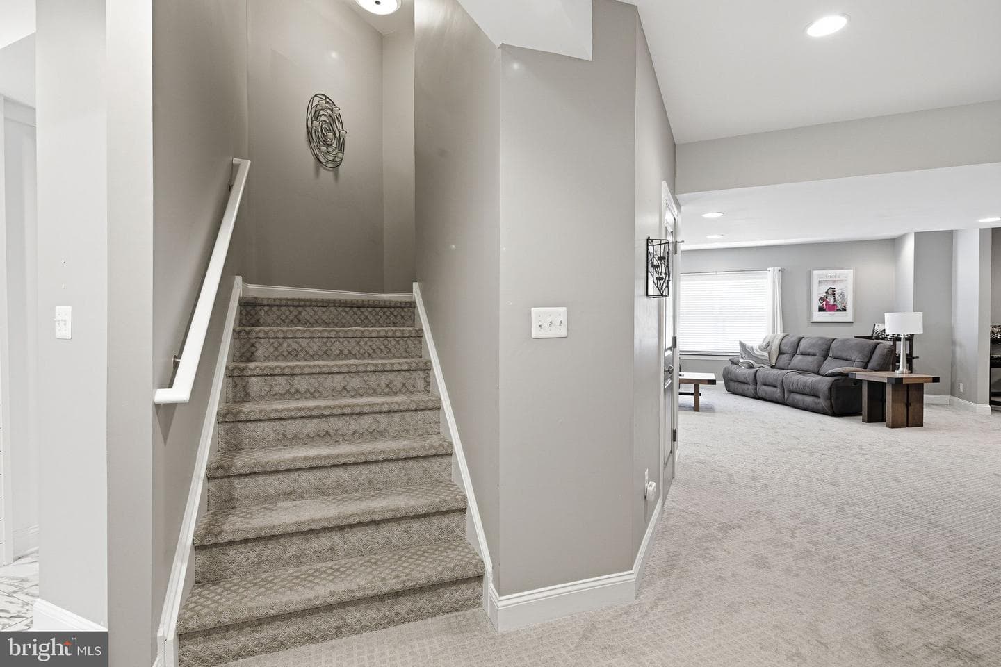 10 Gallop Lane photo 41