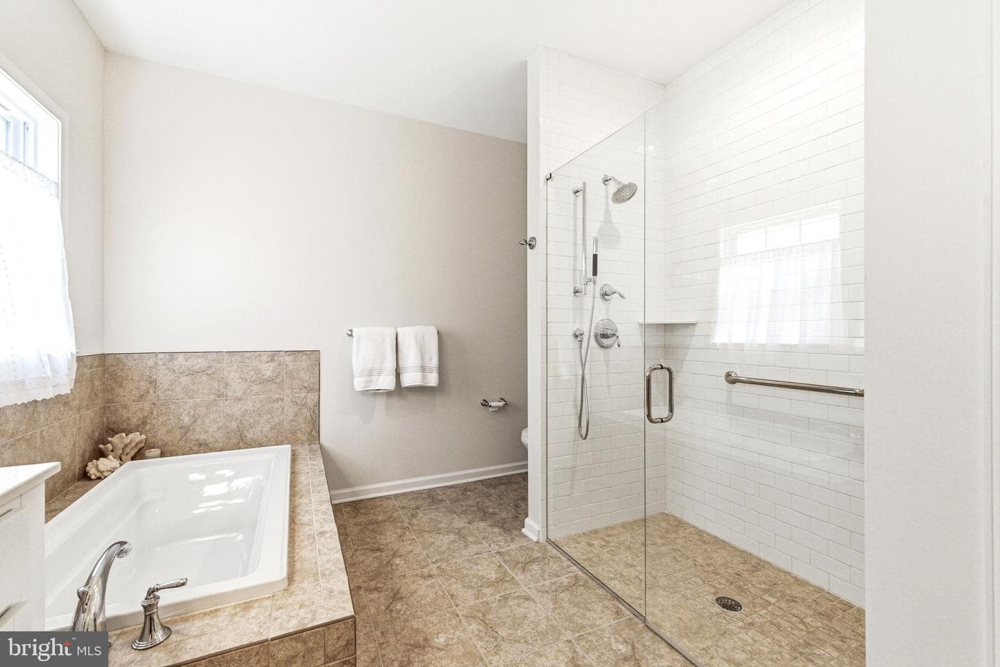 373 National Drive photo 29