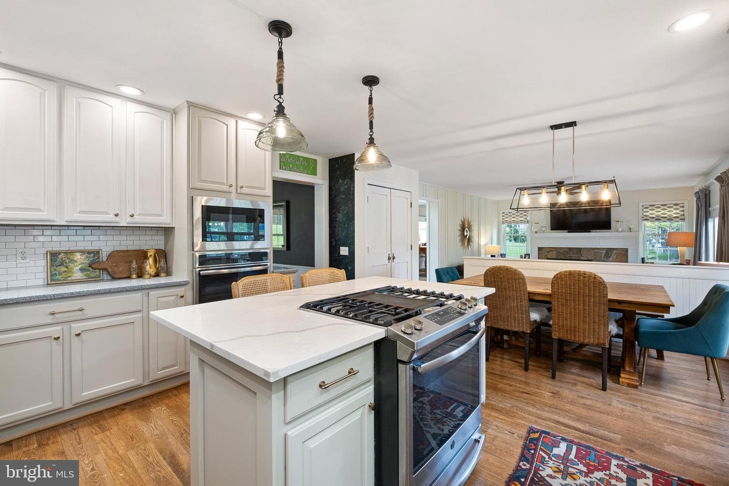 6 W Shore Court photo 6