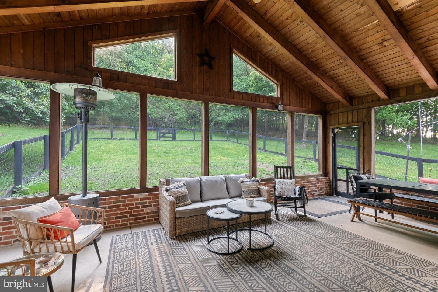2330 Horseshoe Trail photo 32