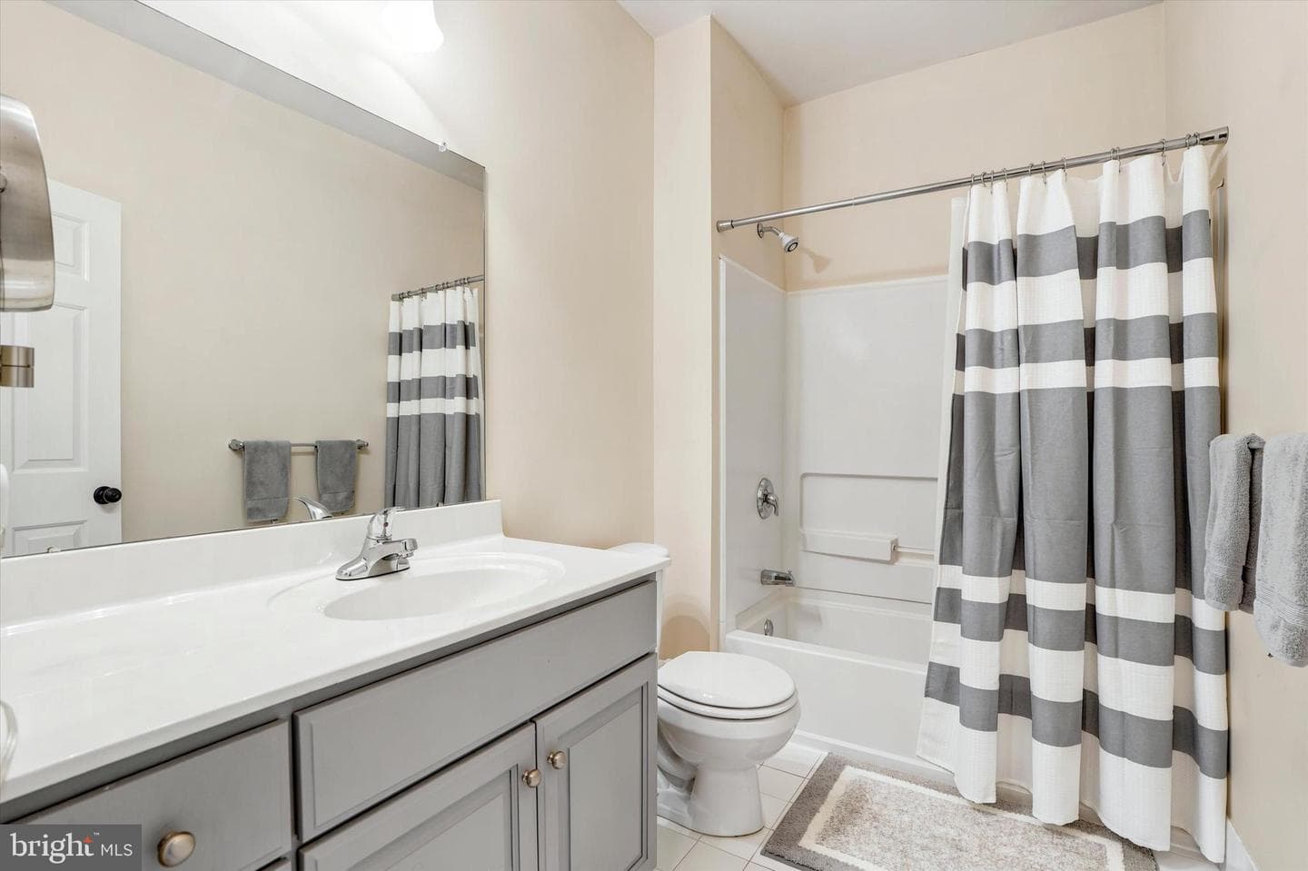 136 Bridge Street #305 photo 19