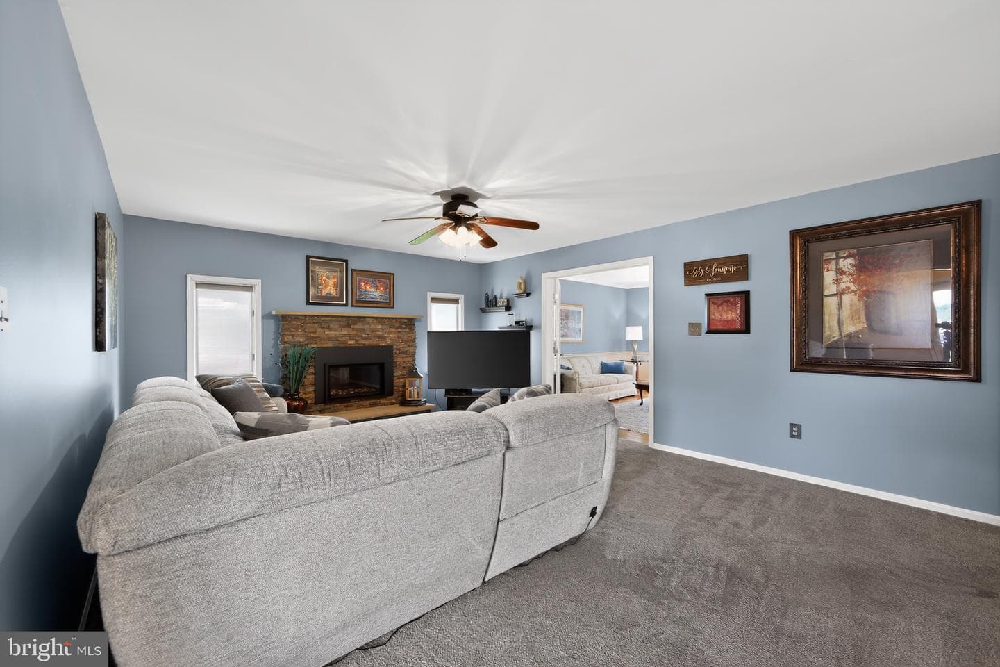 531 Beaumont Circle photo 17