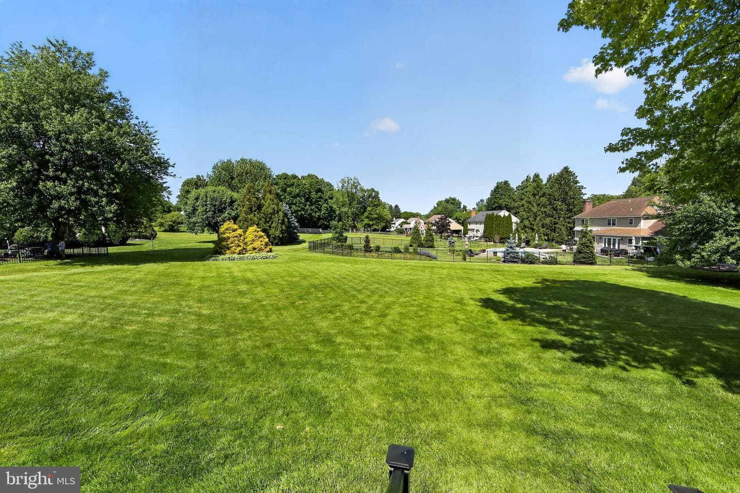 531 Beaumont Circle photo 46