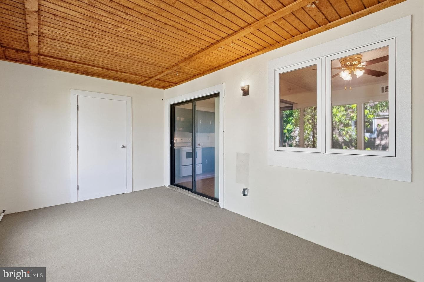 142 Harvest Lane #214 photo 17