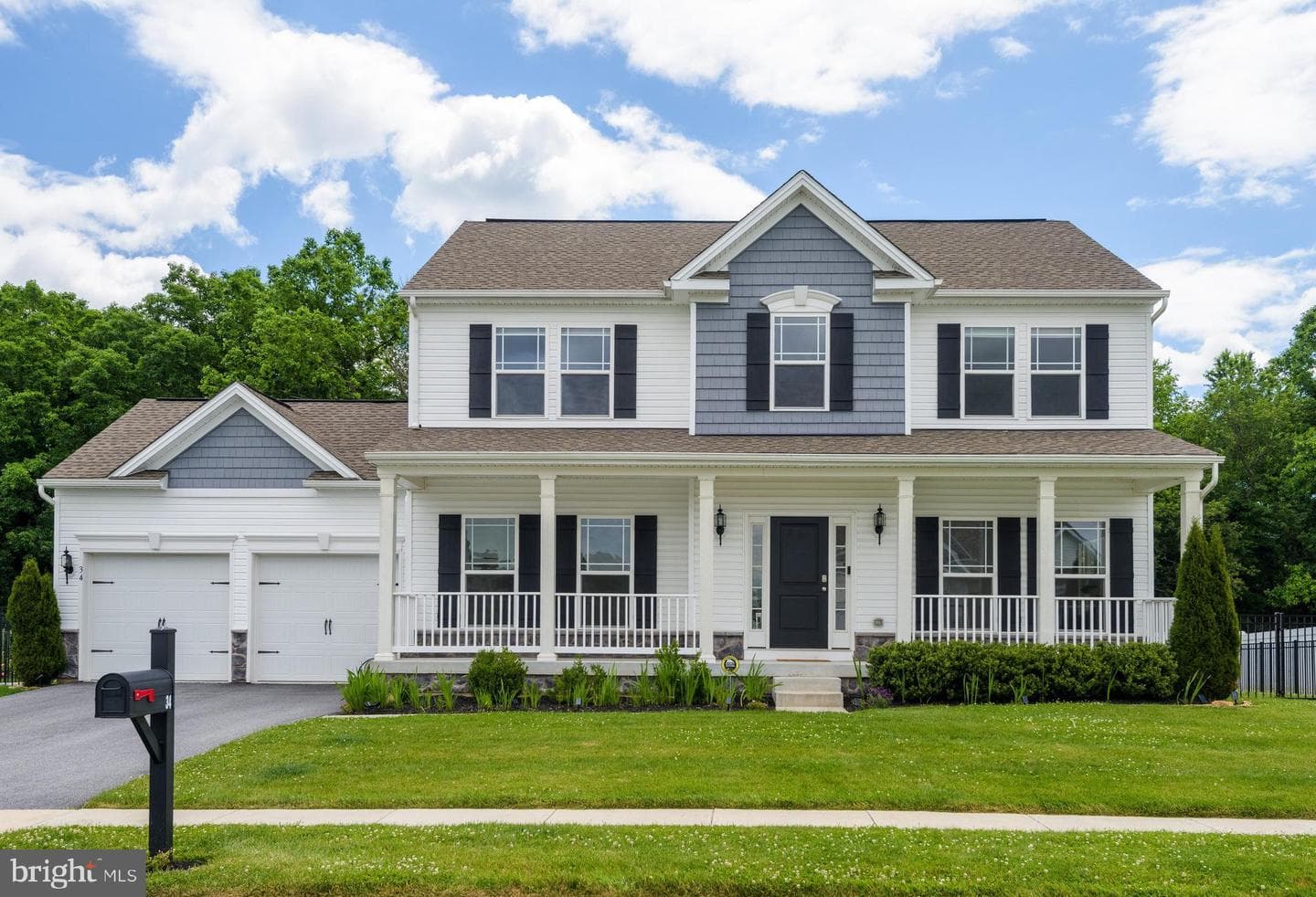 34 Pelham Drive photo 1