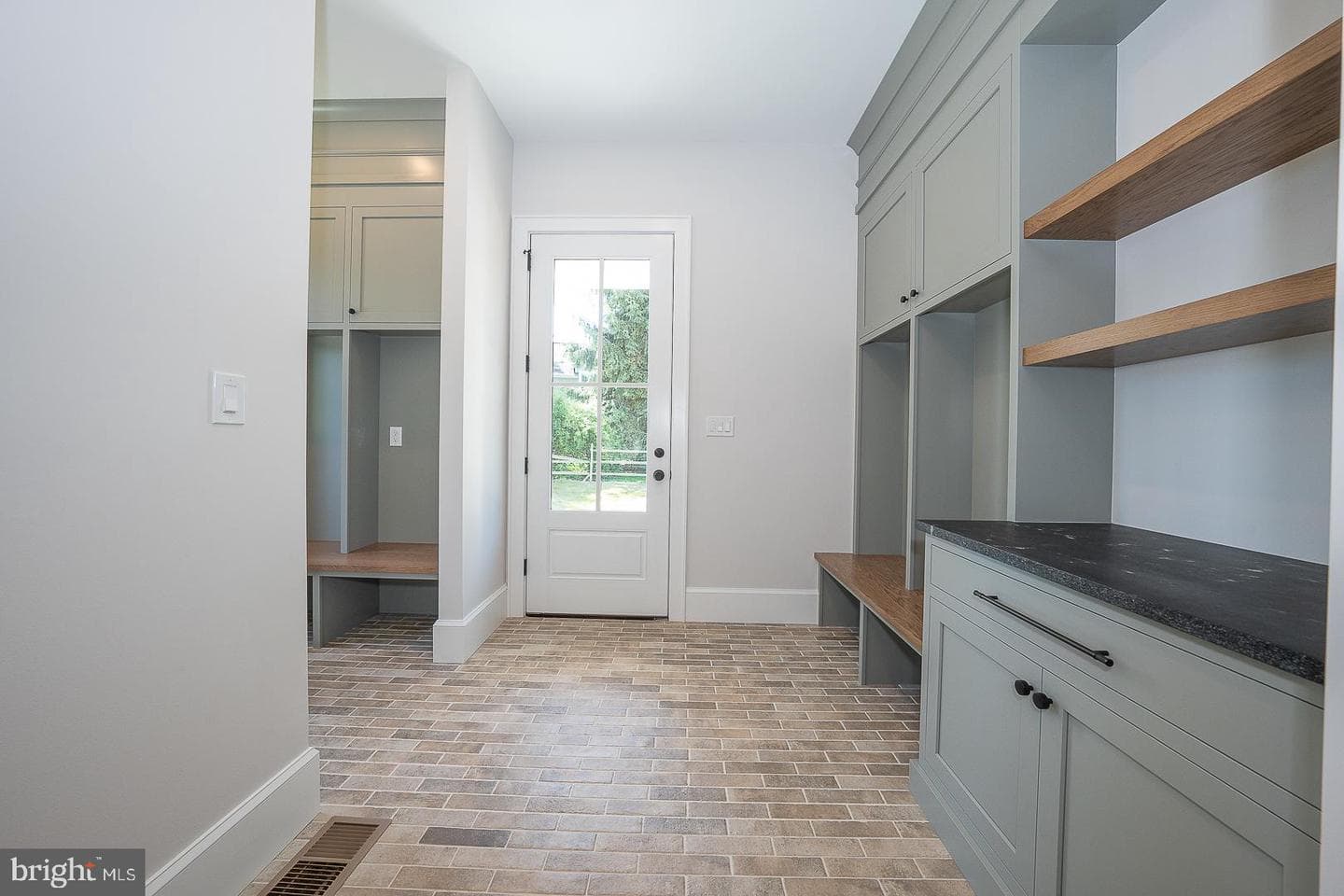 2074 Fox Creek Road photo 39