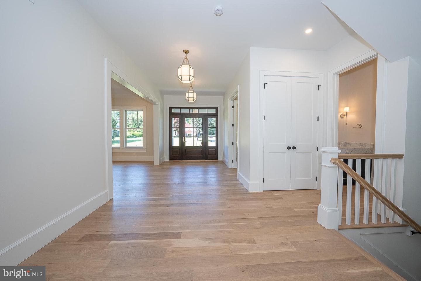 2074 Fox Creek Road photo 5