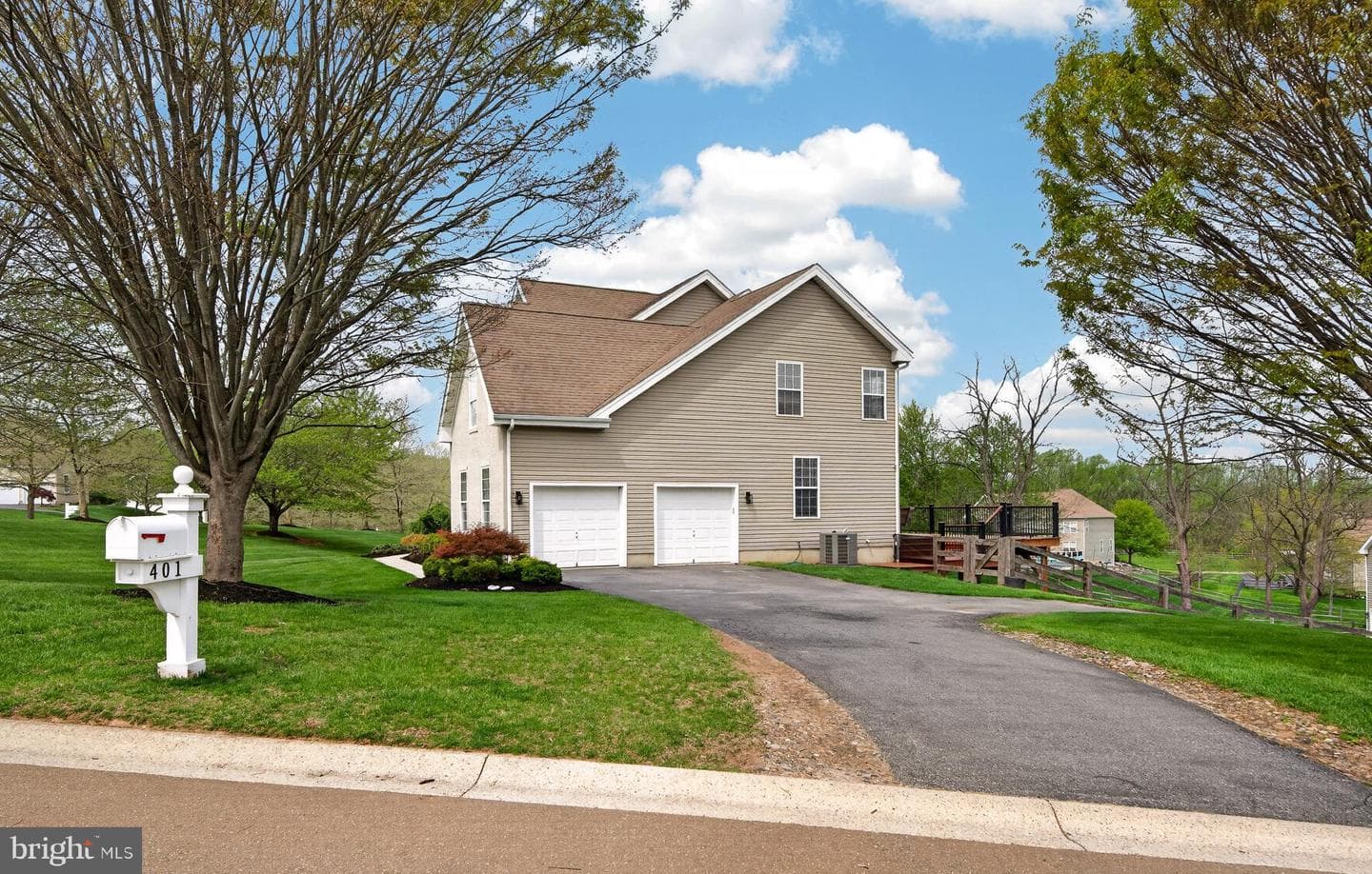 401 Bobs Lane photo 47