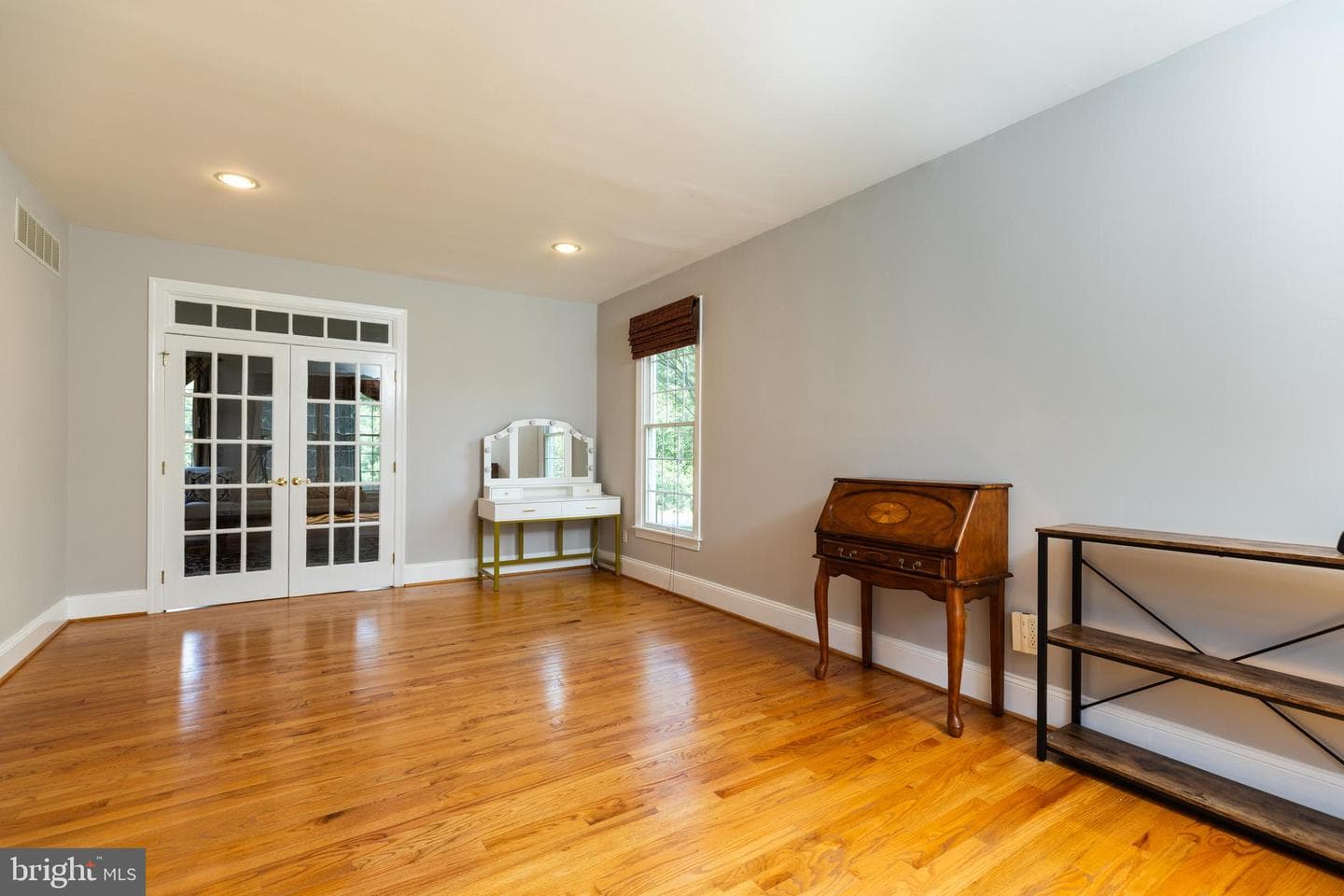 14 Maentel Drive photo 18